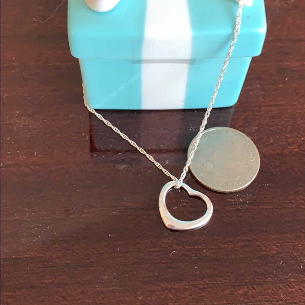 🤍 NWOT 18" Sterling Floating Heart Necklace - Picture 6 of 6